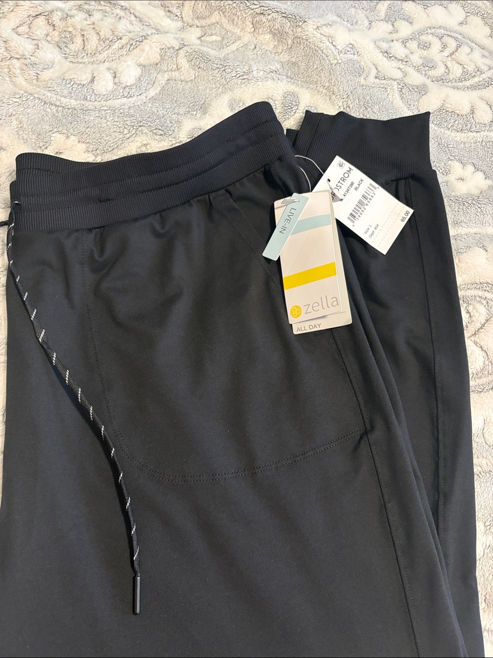 Women’s Zella Black Rib Waist Drawstring Joggers - Picture 2 of 4